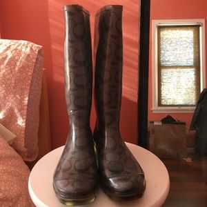 COACH RAINBOOTS!!